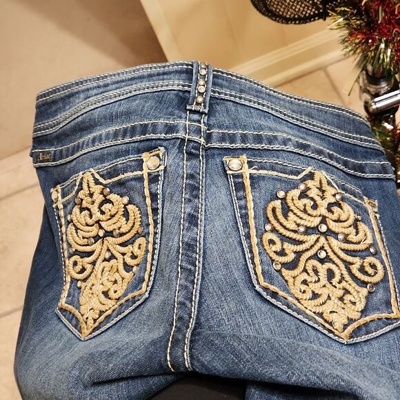 Ariat Women's "Turquoise" Bejeweled Bootcut Jeans in 26 Long (US 2 Long) - Picture 5 of 12